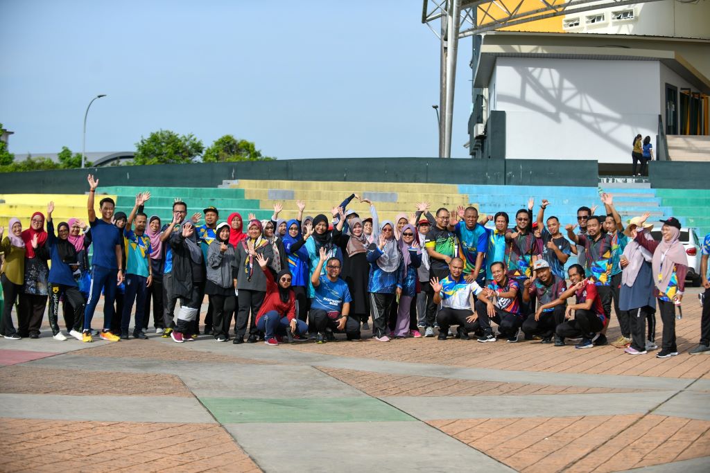 ump-brisk-walk-3-km-kick-off-off-program-gaya-hidup-sihat-ump-2023